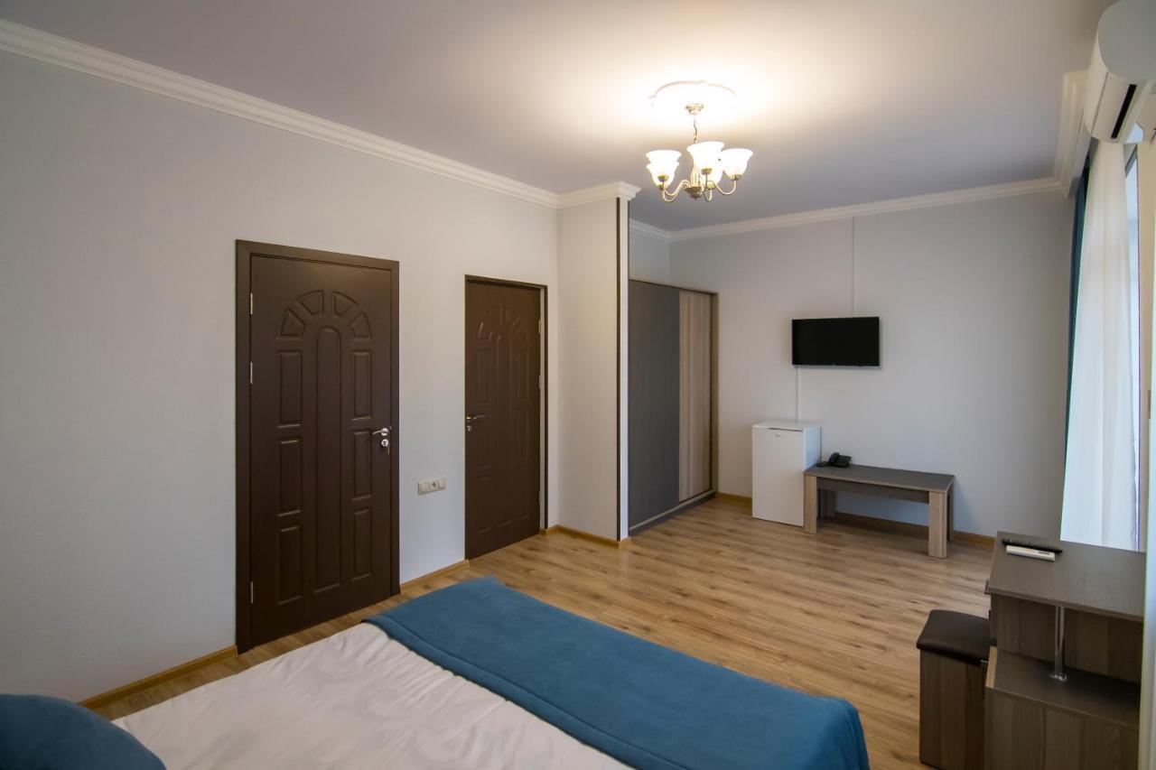 Afa Hotel & Guest House Erévan Extérieur photo