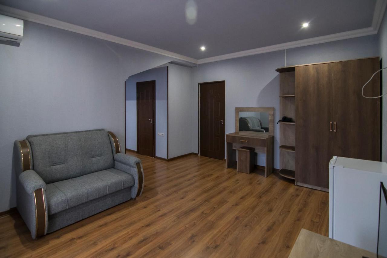 Afa Hotel & Guest House Erévan Extérieur photo