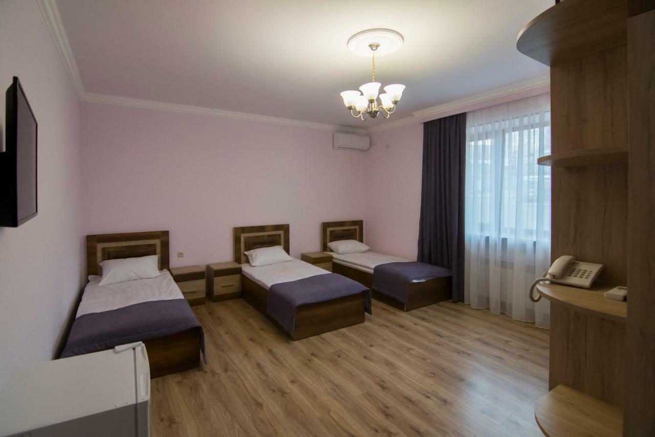 Afa Hotel & Guest House Erévan Extérieur photo